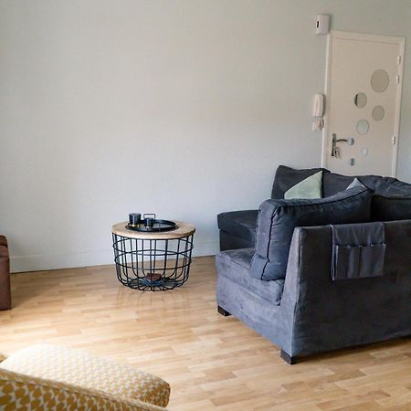 Simplicite Et Calme En Appartement A Issoire Kültér fotó