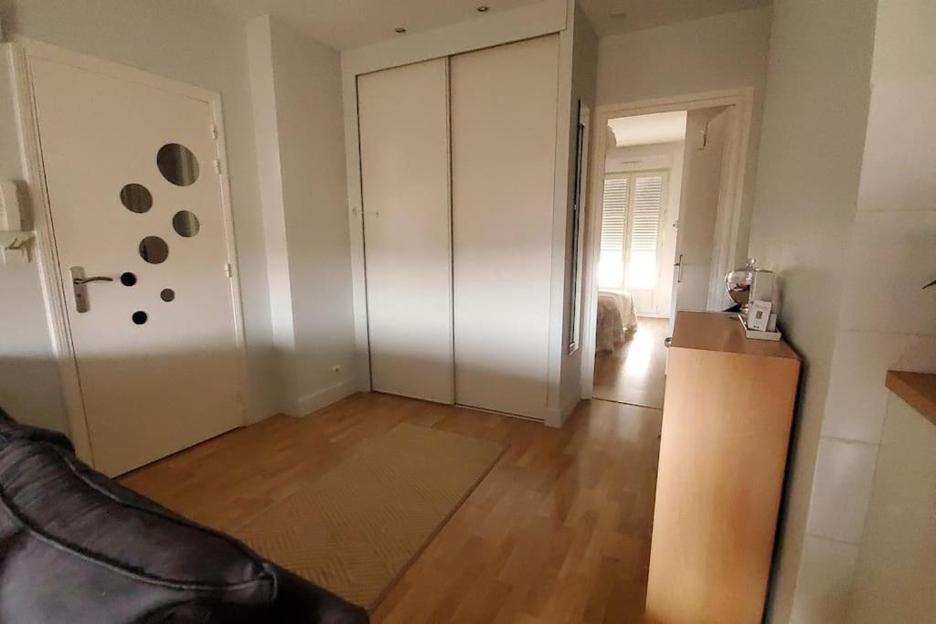 Simplicite Et Calme En Appartement A Issoire Kültér fotó