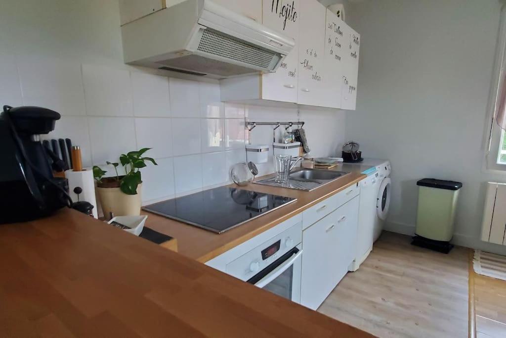 Simplicite Et Calme En Appartement A Issoire Kültér fotó
