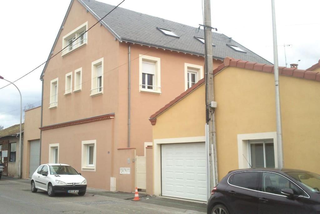 Simplicite Et Calme En Appartement A Issoire Kültér fotó