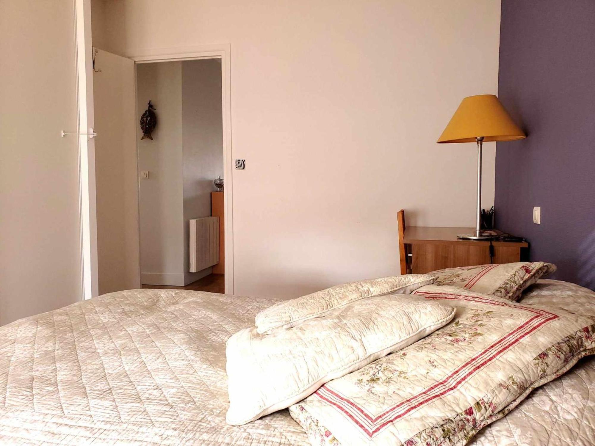 Simplicite Et Calme En Appartement A Issoire Szoba fotó